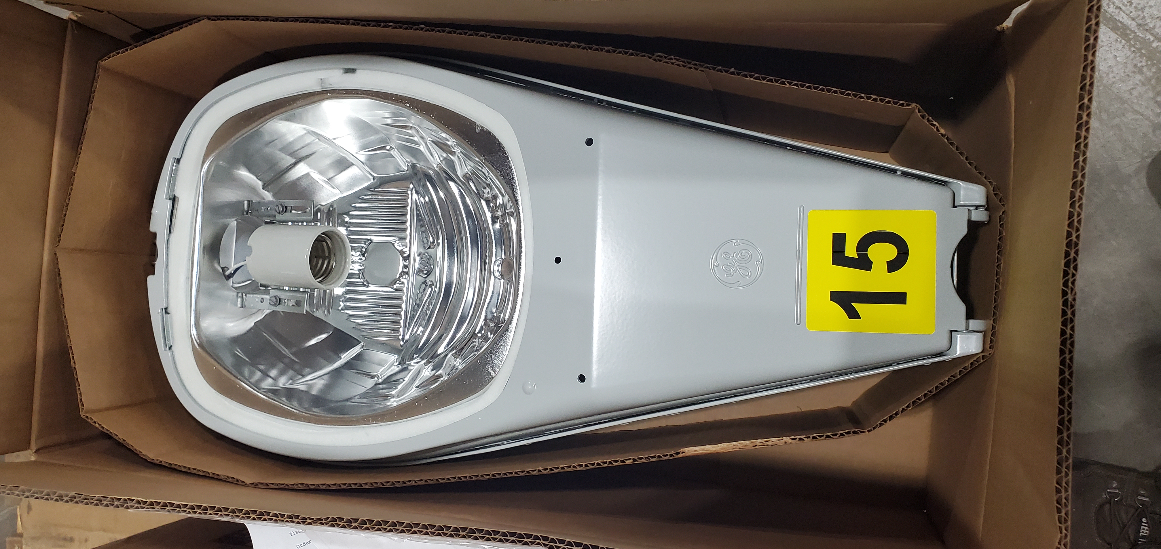 LUMINAIRE, RDWY HPS IES 3 REA GRA 150W